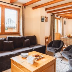 The comfortable Living area in Chalet Alysson Meribel