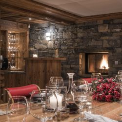 Chalet Mont Tremblant Dining Room