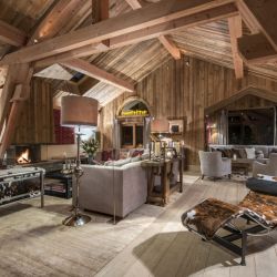 Chalet Mont Tremblant Gorgeous Living Room