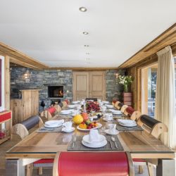 Chalet Mont Tremblant Dining Room