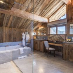 Chalet Mont Tremblant Bathroom