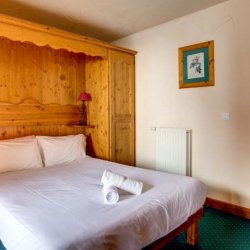 Chalet Aries double bedroom