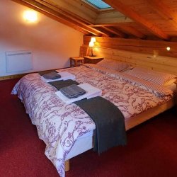 Chalet Les Cabris Double Bedroom