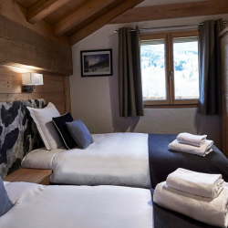 Twin Bedroom in Chalet Chamois in Meribel