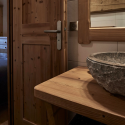 Bedroom and Bathroom in Chalet Chamois Meribel