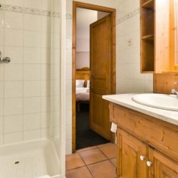Chalet Clementine bathroom