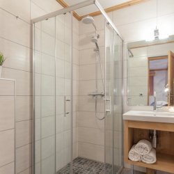 A Shower room in Chalet Covie Meribel Les Allues