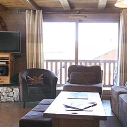 The spacious Living room in Apartment Grange, Meribel Village