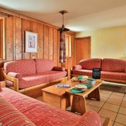 Chalet Peche Living Room