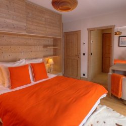 Chalet La Peite Chapelle Double Bedroom