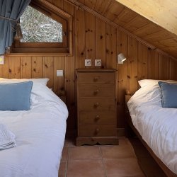 Twin Bedroom in Apartment Jardin in Meribel Morel