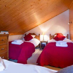 Chalet Dou du Pont triple bedroom