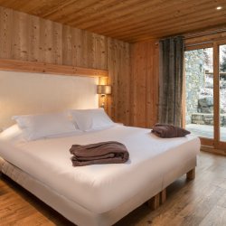 Chalet Kashmir Bedroom