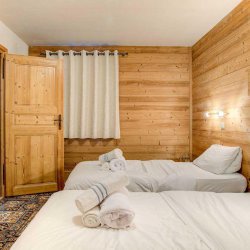 Chalet Laetitia twin bedroom   