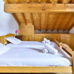 Chalet Leopold Twin Bedroom