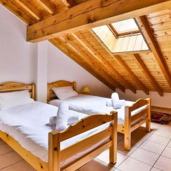 Chalet Leopold Twin Bedroom