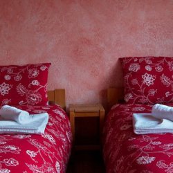 Twin Beds Chalet St Joseph
