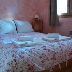 Chalet St Joseph Double Bedroom