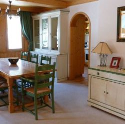 Chalet Quatre Meules Dining Room