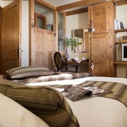 A double Bedroom in the 4 Bedroom South facing Apartment in Residence L'Oxalys, Val Thorens