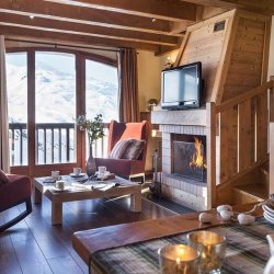 The Living room in the 4 Bedroom South facing Apartment in Residence L'Oxalys Val Thorens