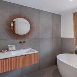 A bathroom in Chalet Etoile des Neiges Meribel