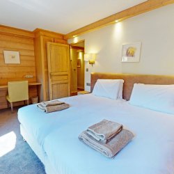 A Spacious Bedroom in Chalet Eleanor Meribel