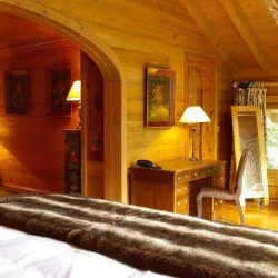 Bedroom 1 in Chalet La Petite Pia, Meribel