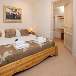 Double/Twin bedroom in Chalet Le Christope Meribel Village