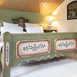 One of the double bedrooms in Apartment Dou du Pont in Meribel Centre