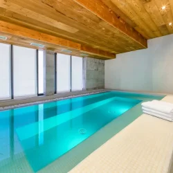 The Jacuzzi in Aspen House Val d'Isere