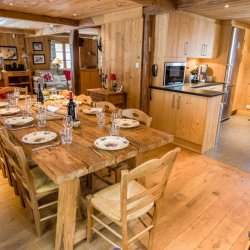 The Dining area in Chalet Oursons La Tania