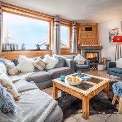 The Living Room in Chalet Matisse Bas, La Tania