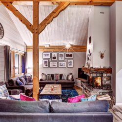 The living room, Chalet Pasarale, Meribel