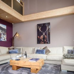 The comfortable Living area in Chalet Bellacima Lodge Meribel