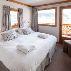 A double bedroom in Chalet Virage Meribel