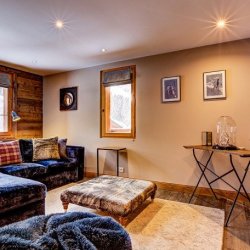 The separate TV room in Chalet Quatre Meules Meribel