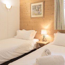 The Twin Bedroom in Apartment Cybele in Meribel Centre