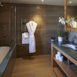 A Spacious and Luxury bathroom in Chalet Lapin Blanc Meribel
