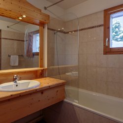 One of the bathrooms in Chalet Nico Meribel Mottaret