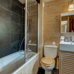 One of the bathrooms in Chalet La Chouette Meribel