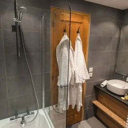 A Bathroom in Chalet Rikiki Courchevel Moriond