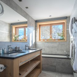 One the luxury bathrooms in Chalet Serendipity Meribel Village