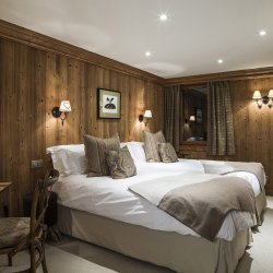 A Beautiful bedroom in Chalet Lapin Blanc, Meribel