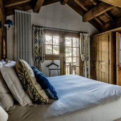 A spacious Bedroom in Chalet Amarena Meribel