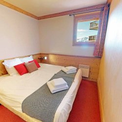 A Double Bedroom in Chalet Olivier Val Thorens