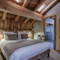 One of the bedrooms in Chalet Bergeronnette Meribel Nantgerel