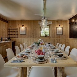 The Dinning room in Chalet La Chouette Meribel