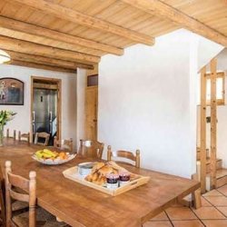 The dining area in Chalet Lou Trave Meribel