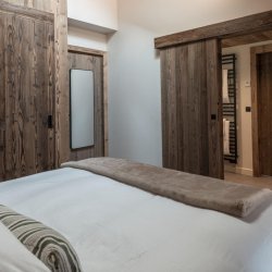 One of the very comfortable bedrooms in Chalet Apartment Le Cygne Meribel Centre
